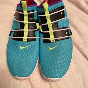 Nike Womens running shoes